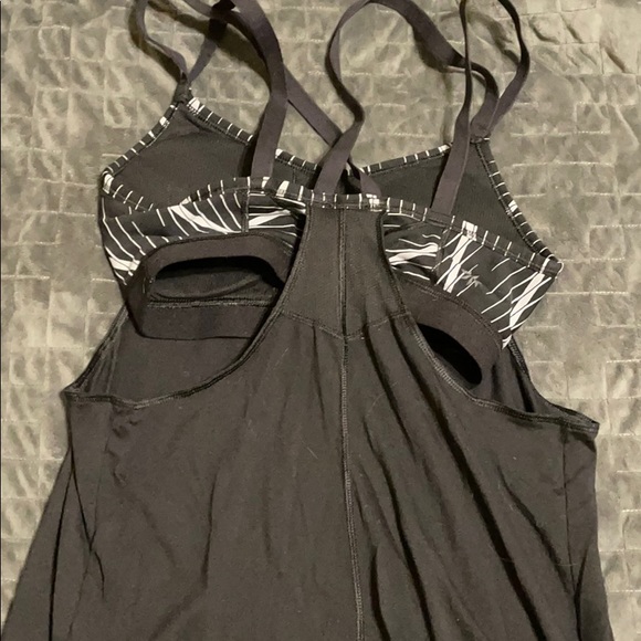 Athleta workout top - Picture 3 of 3